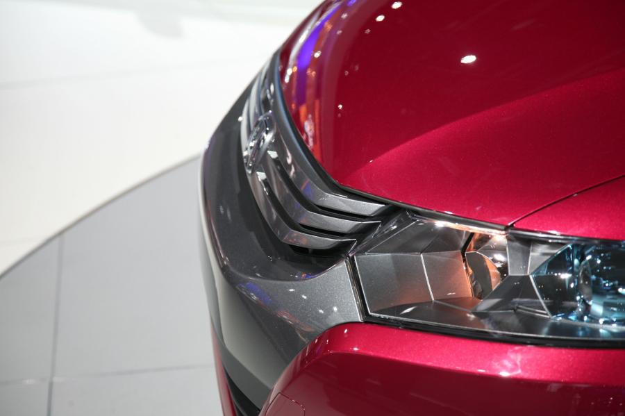  Honda Insight 2010 года  (фото 45 из 84)